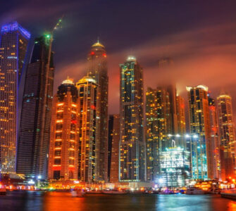 Dubai Marina – Skyline, Restaurants und Bootstouren